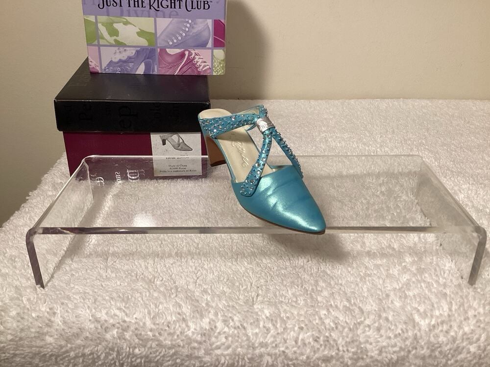 Just The Right Shoe Called “Society Slide”